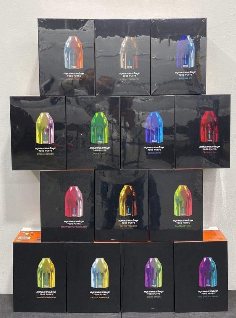 R & M Pens Aroma King Spaceship 7000 Puffs Disposable Vape