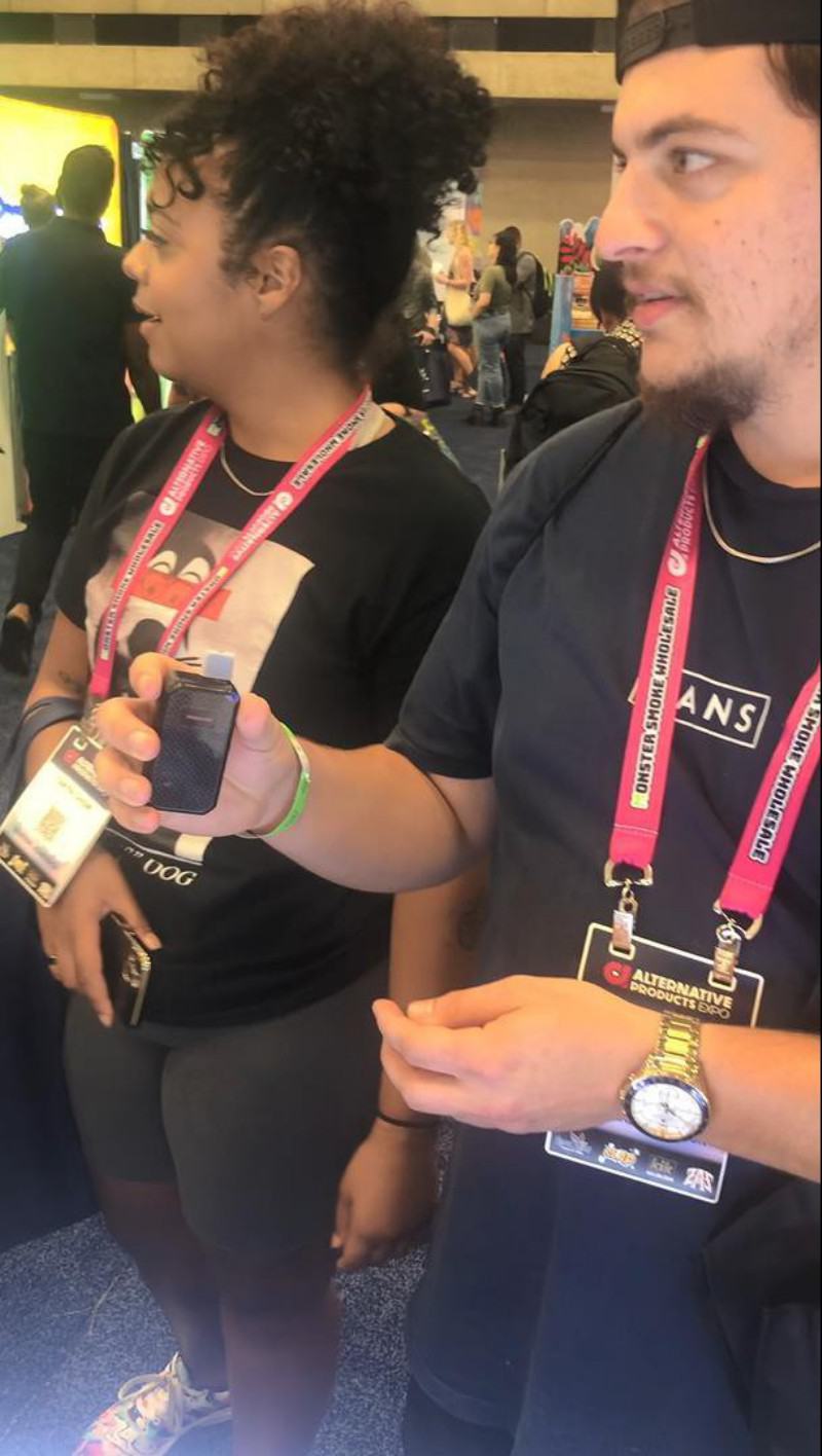 IGET Iget Star L 7000 Puffs Vape Rechargeable