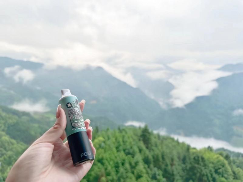 FOLI Foli Boom 9000 Puffs Vape Big Puff Pen Plus