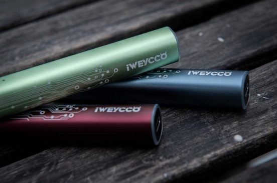 iWeycco Ghost >300 Puffs Box