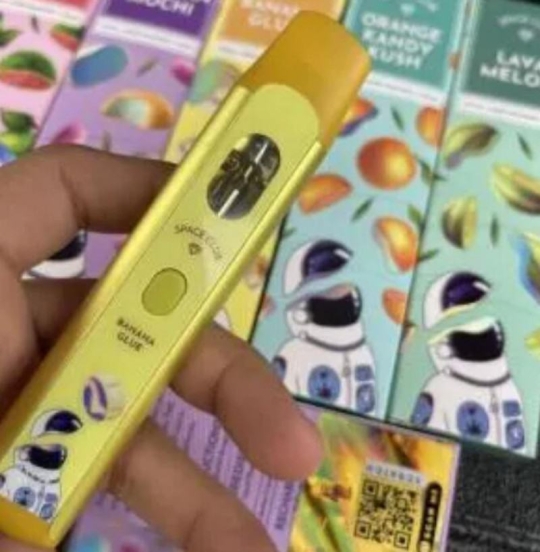 Superior Quality Wholesale Disposable Spaceman Space Club Vapes