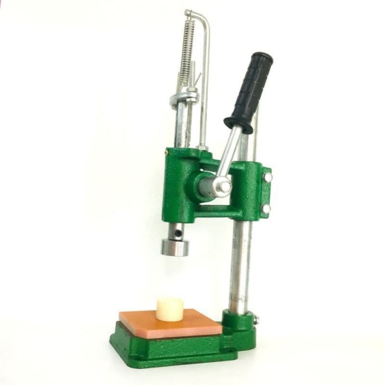 Wide Flavor Selection OEM Bars Js-16 Press Machine Disposable Vape