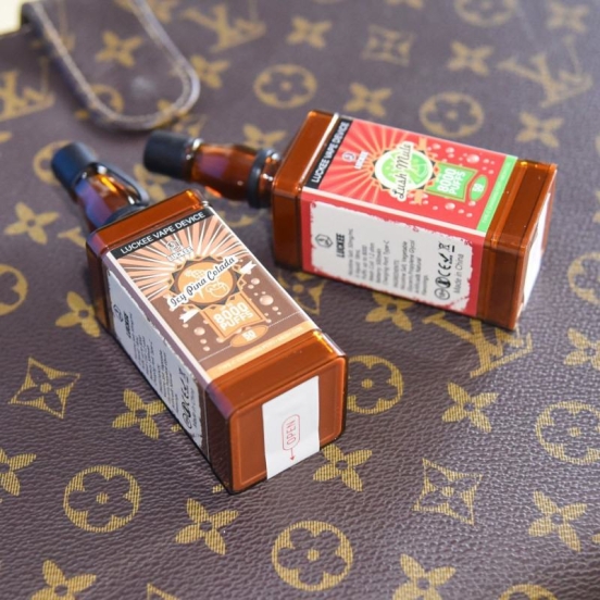 Premium Vape Pen Luckee Bars Daniel′s 8000 Hits Vape Puffs